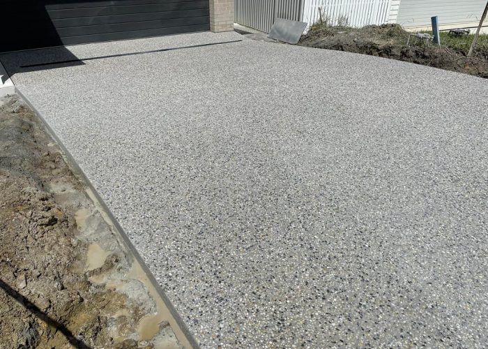 Exposed aggregate driveway installed for a lovely Townsville resident in Kirwan. If you would like a quote, give concreters Townsville a call to speak to one of our professionals.
